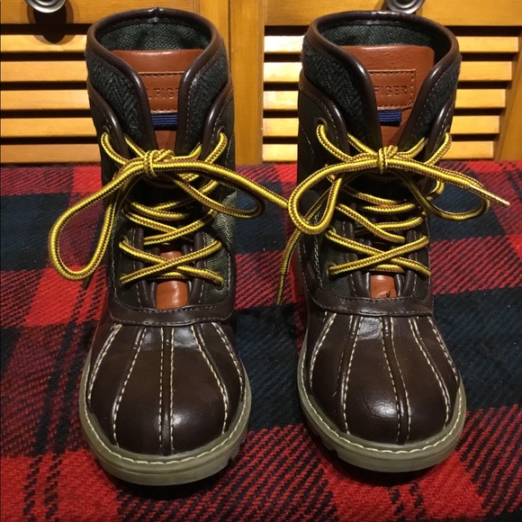 Tommy Hilfiger Other - Kids Tommy Hilfiger winter boots size 11
